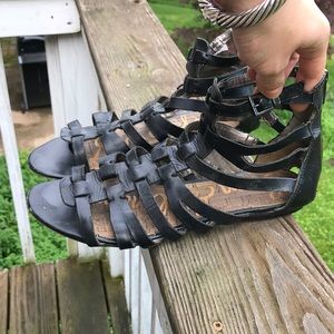 Leather Gladiator Sandals Zip-up Closure